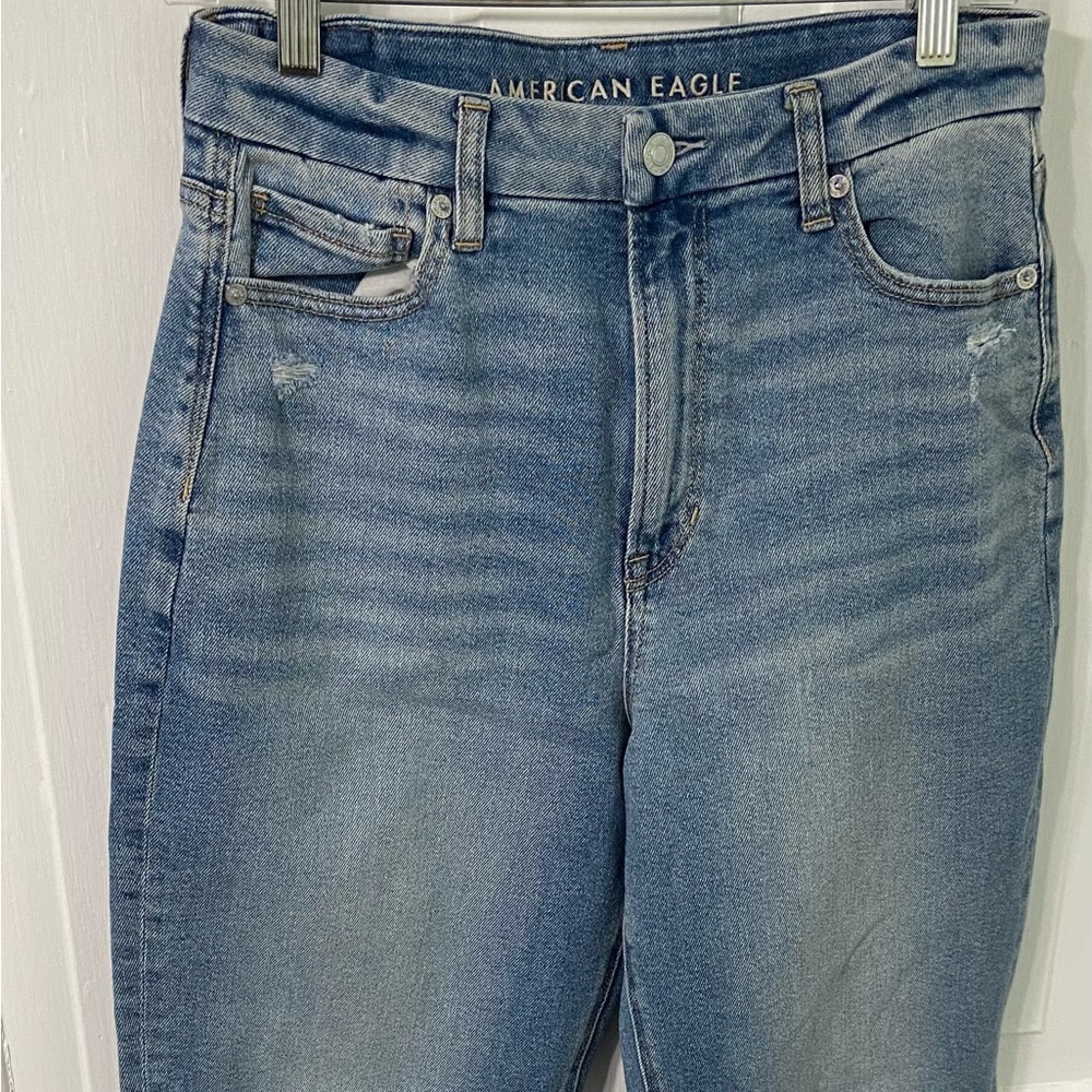 AE curvy mom jean